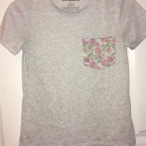 gray floral pocket tee